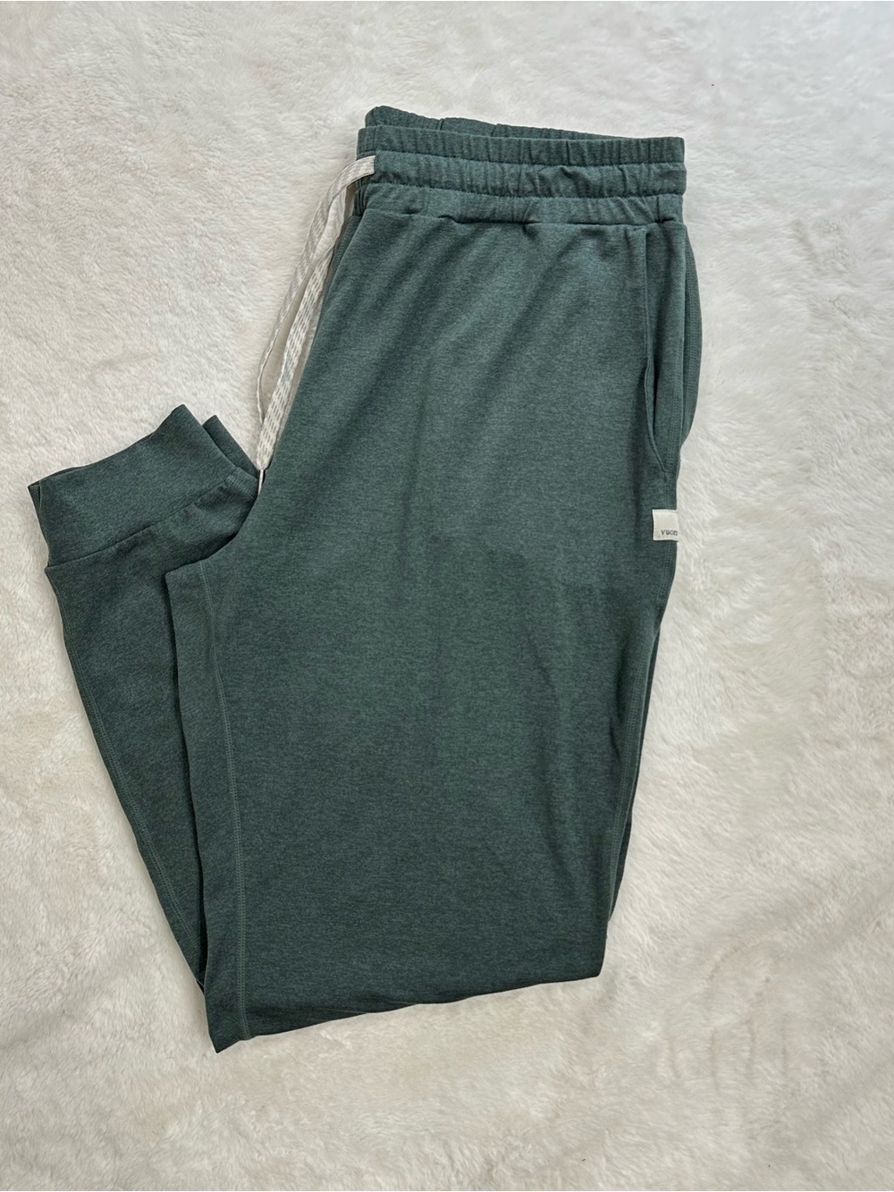 Vuori Women's Performance Joggers Heather Green Size Large - Picture 8 of 8